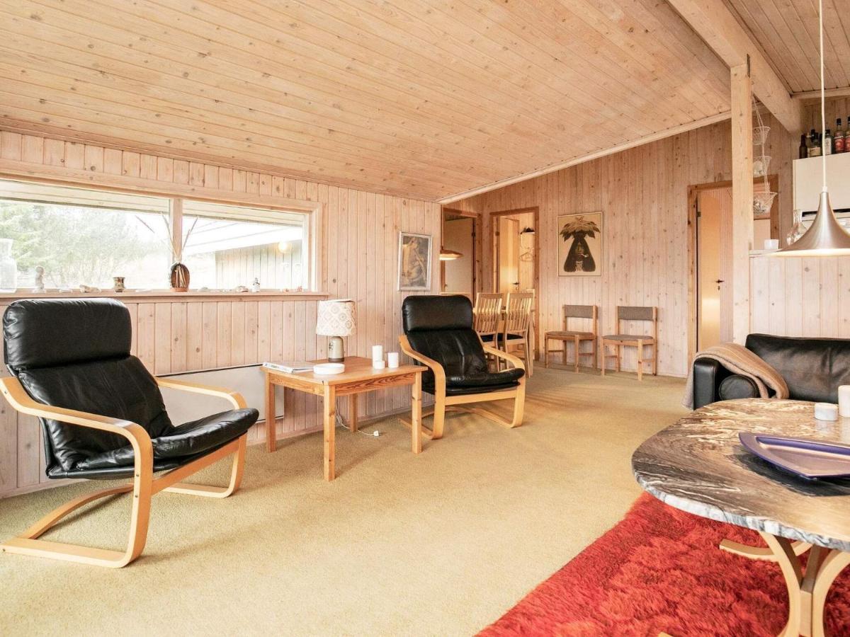 4 Person Holiday Home In Blokhus Exteriör bild