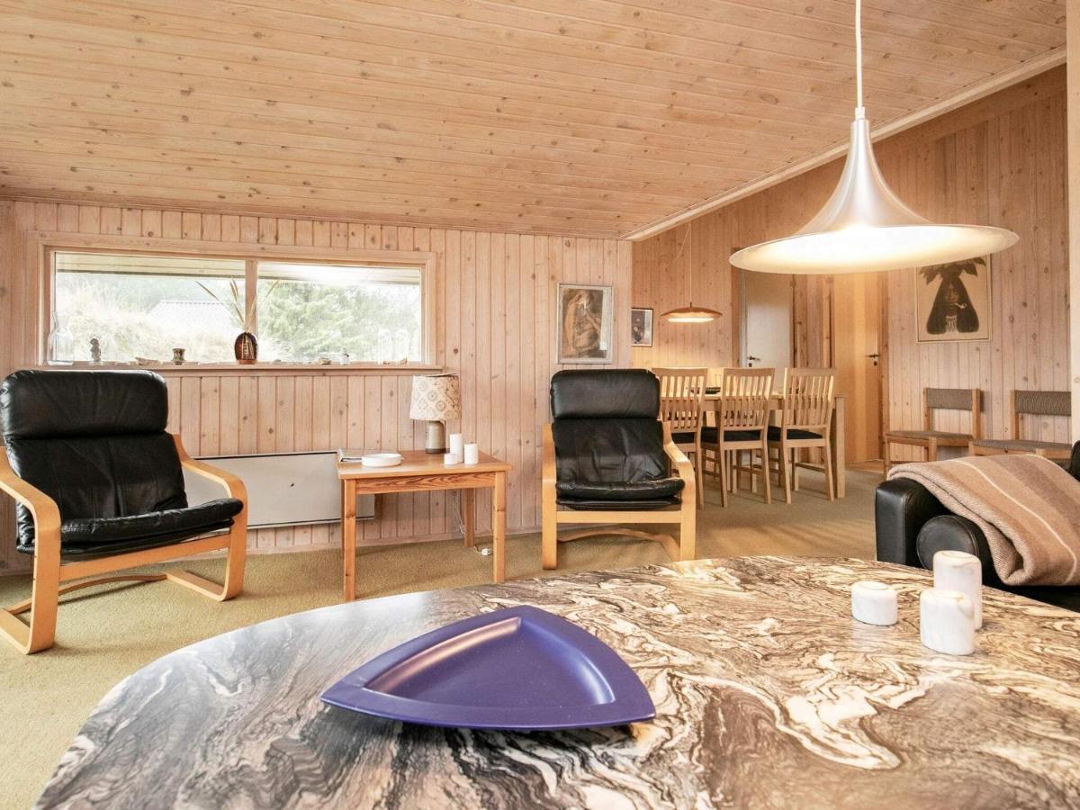 4 Person Holiday Home In Blokhus Exteriör bild